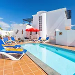 Casa Laura Willa *